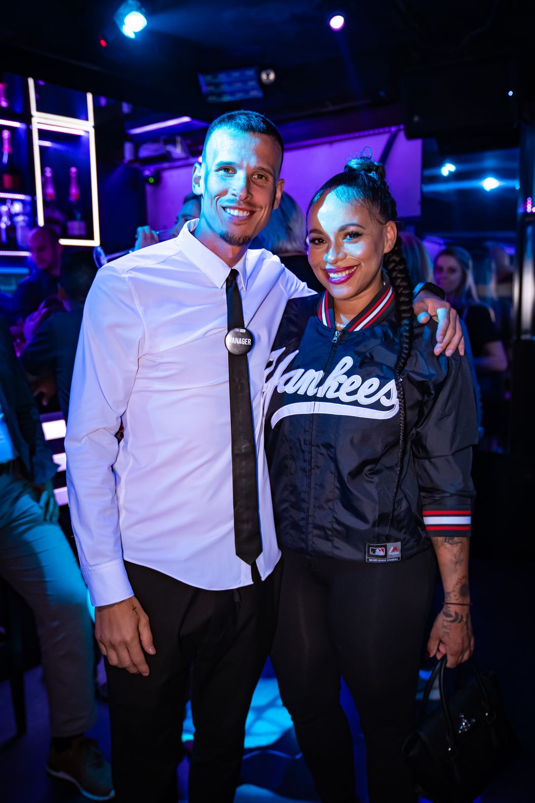 Tina na znovuotvorení klubu Channels