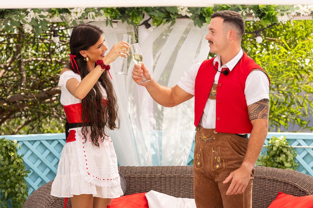 Prichádza Dano do Love Islandu