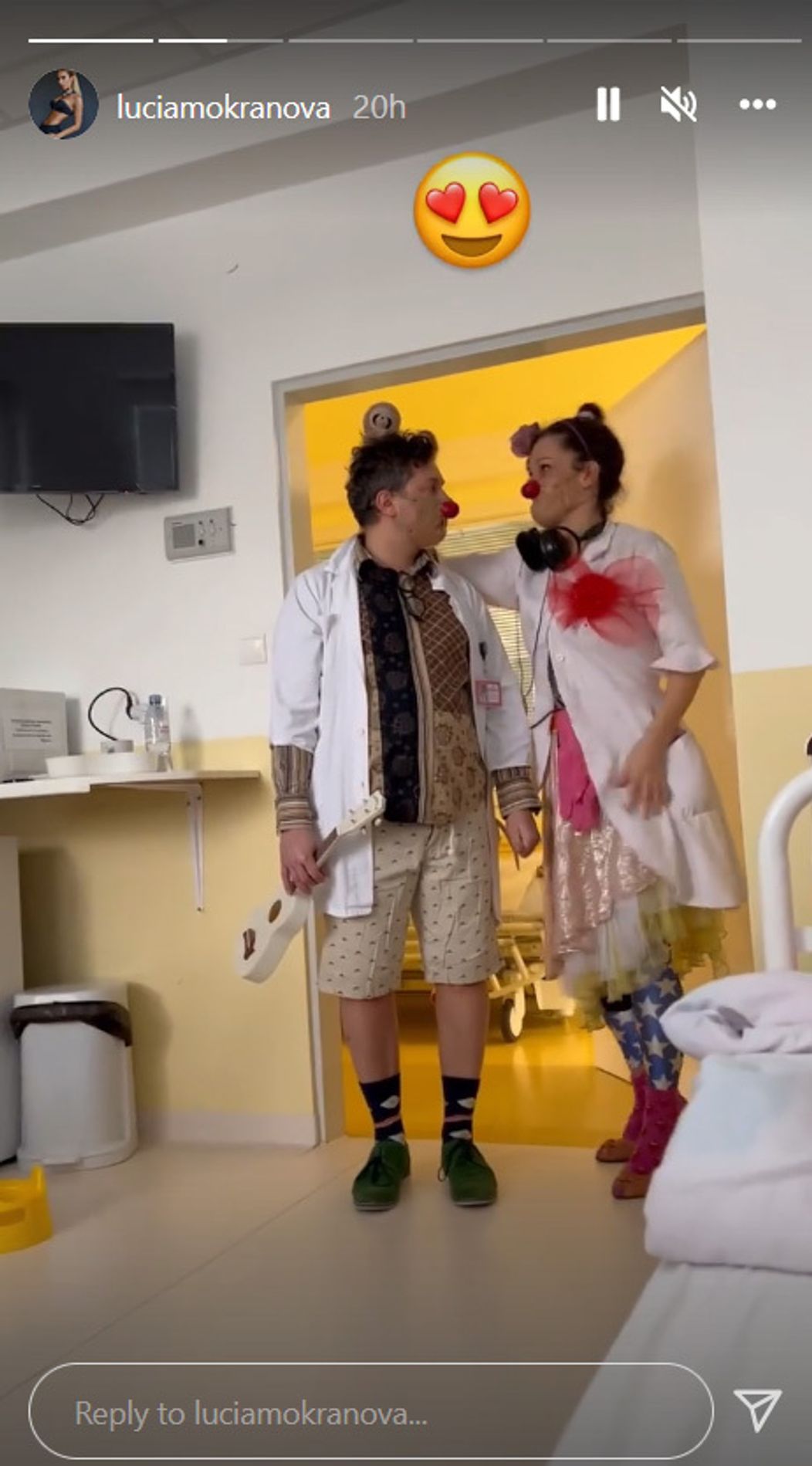 Lucka Mokráňová s Talinkou v nemocnici