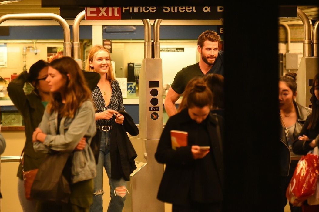Liam Hemsworth a Maddison Brown