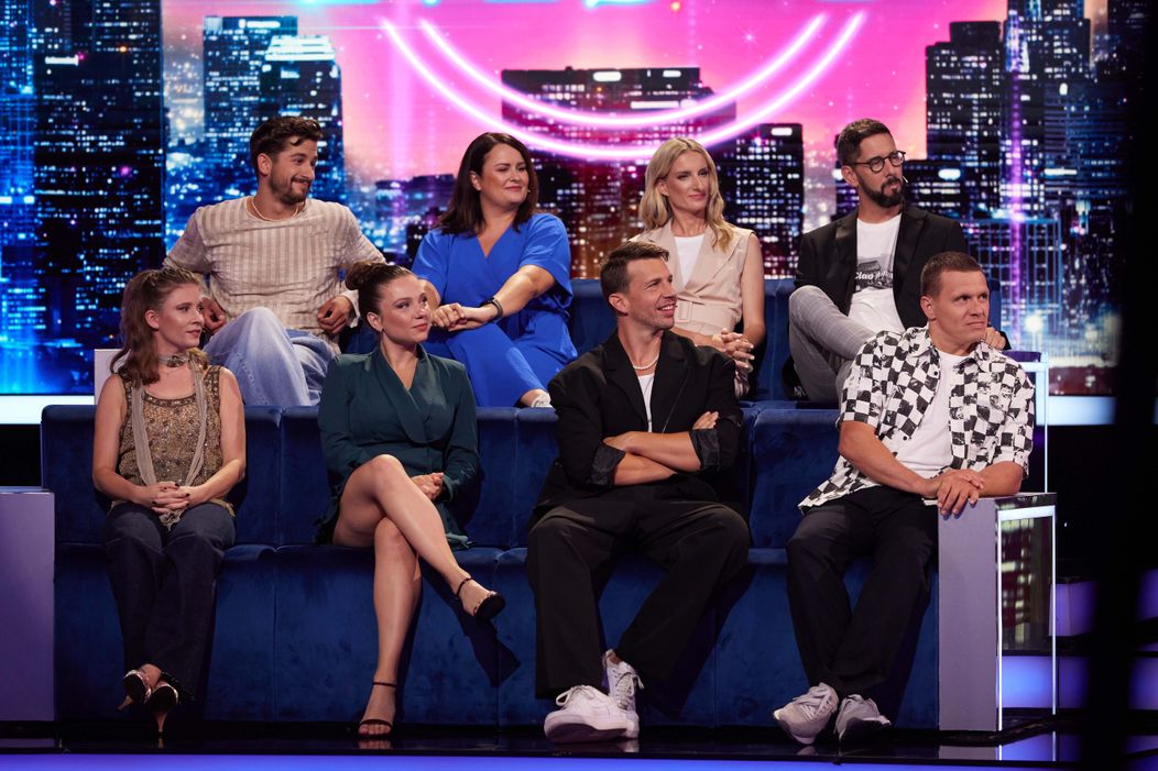 Jana Kovalčiková, Jakub Jablonský, Lesana Krausková, Petra Polnišová, Peter Pecha, Adela Vinczeová, Juraj „Šoko“ Tabaček a Michal Kubovčík v šou Možné je všetko!