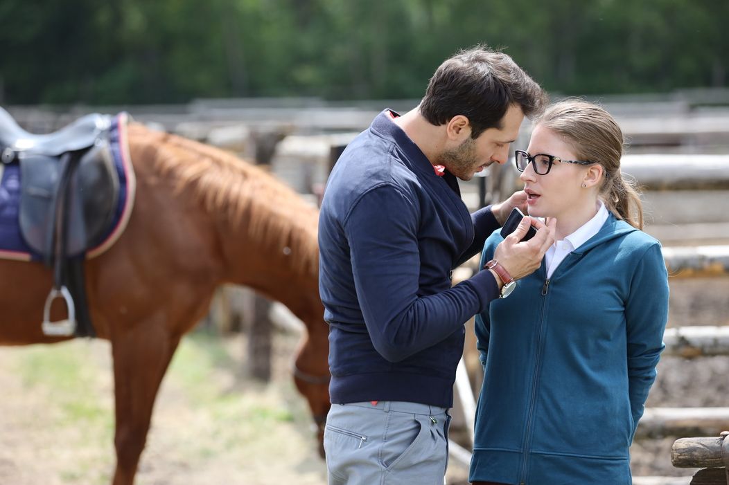 Alex (Braňo Deák) a Ema (Jana Kovalčíková)