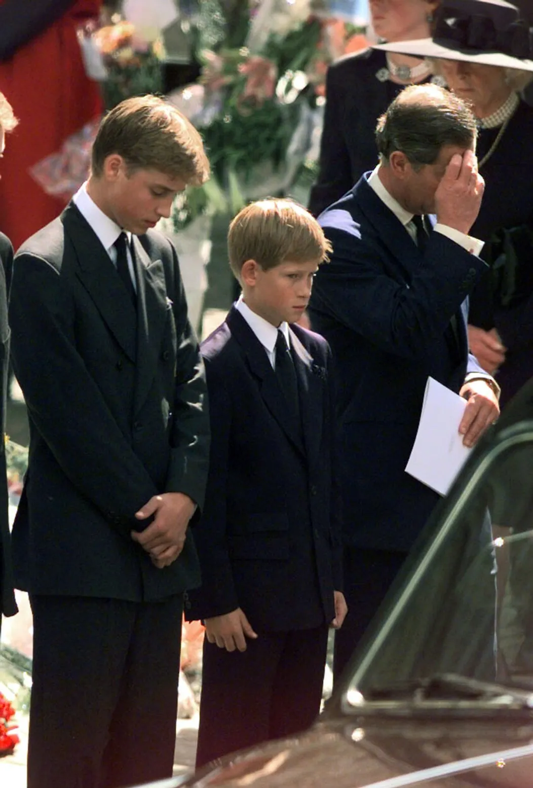 William a Harry na pohrebe princeznej Diany.