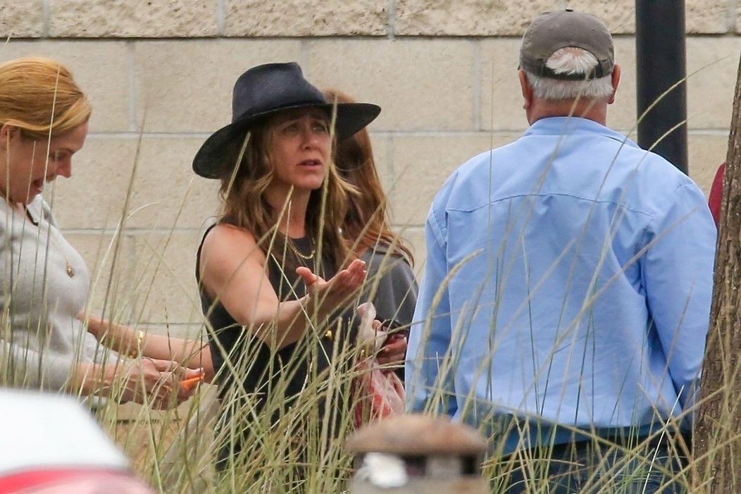 Jennifer Aniston si vymieňala názory s neznámym mužom
