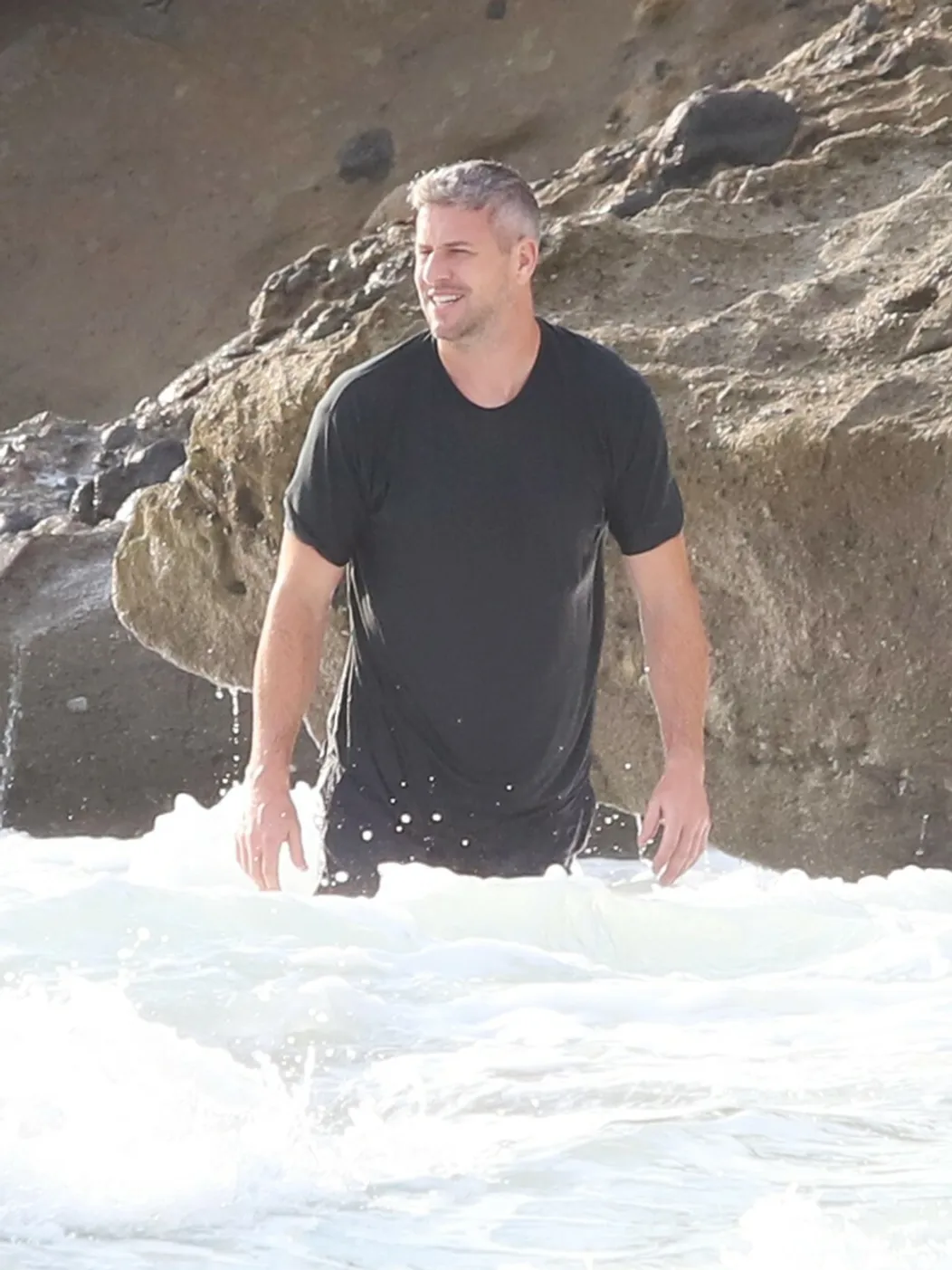 Ant Anstead vo vode