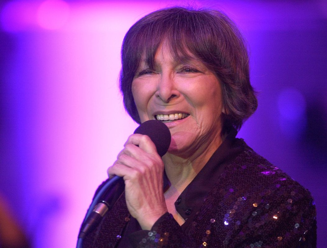 Hana Hegerová na Koncerte osobností 23. apríla 2002 v Bratislave