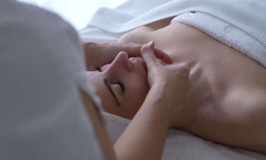 Predstavenie služieb salónu Amati room