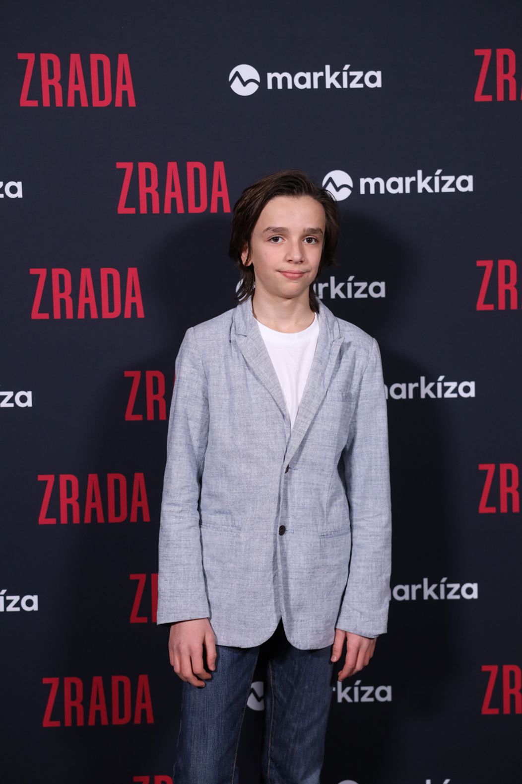 Premiéra seriálu Zrada