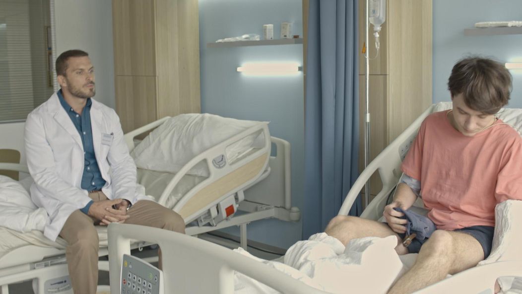 Andrej zabudol, že má s Oliverom blízky vzťah.