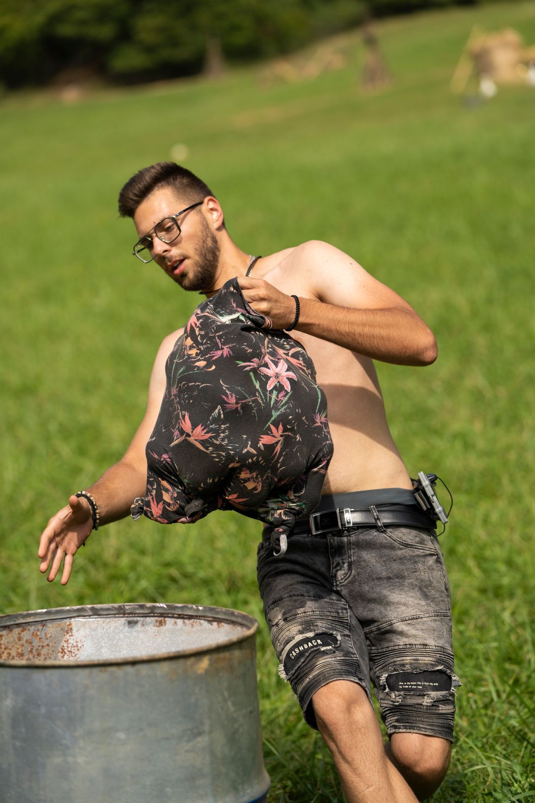 Veselý 21. deň na Farme, nové zvieratá, nové zranenie a guľôčková bitka