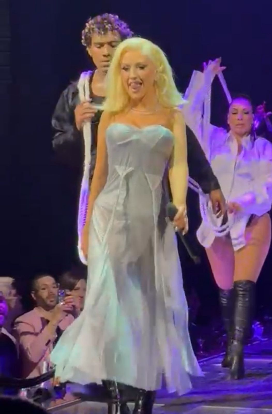 Schudnutá Christina Aguilera