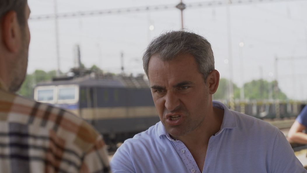 Dobrých kamarátov spomienky rozhenvajú.