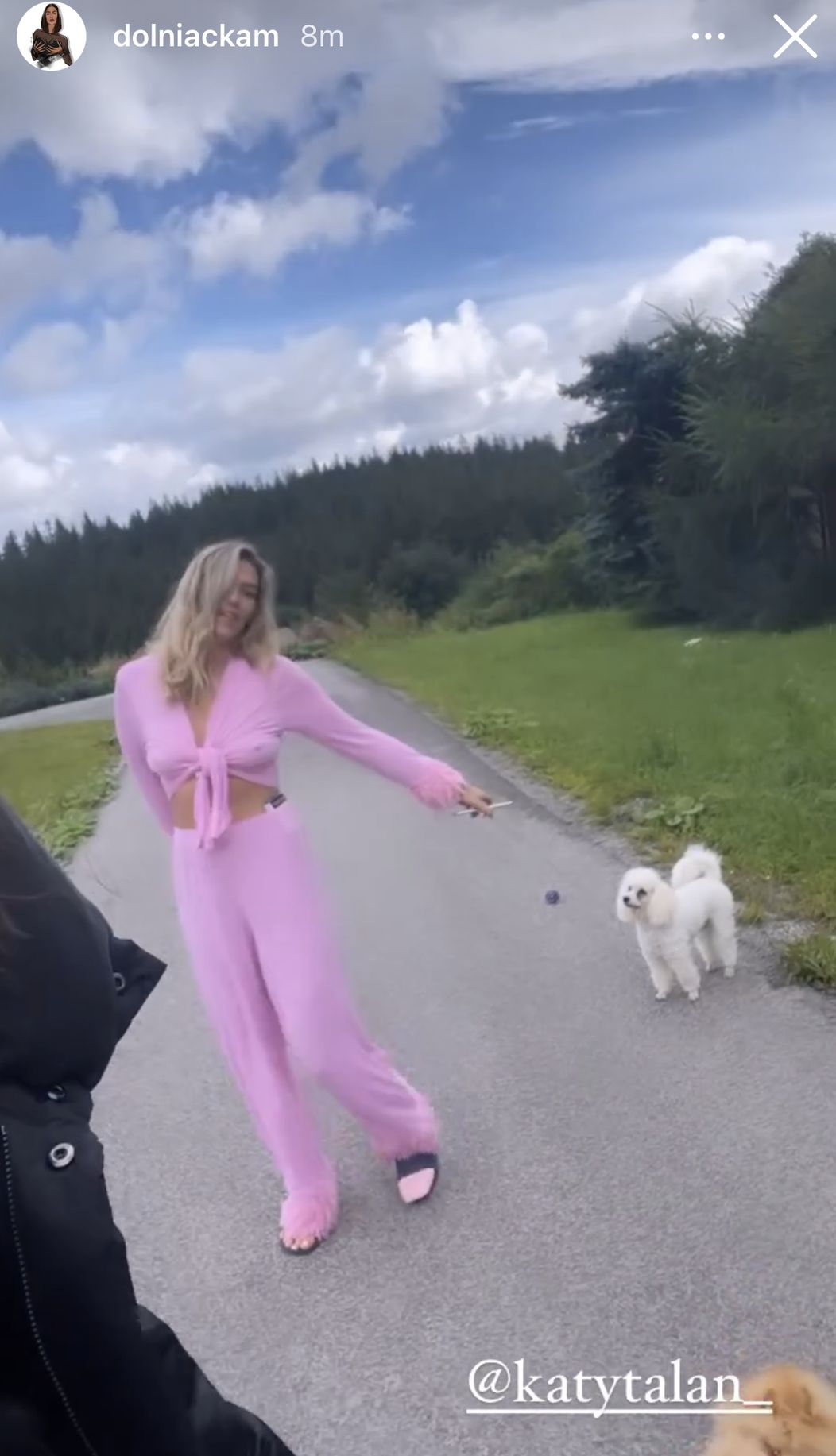 Dievčatá z Ruža pre nevestu na chate
