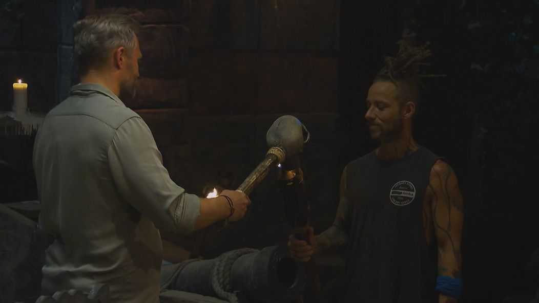 Člen kmeňa Lovcov Jakub Bína sa rozhodol na poslednej kmeňovej rade zo šou odstúpiť.