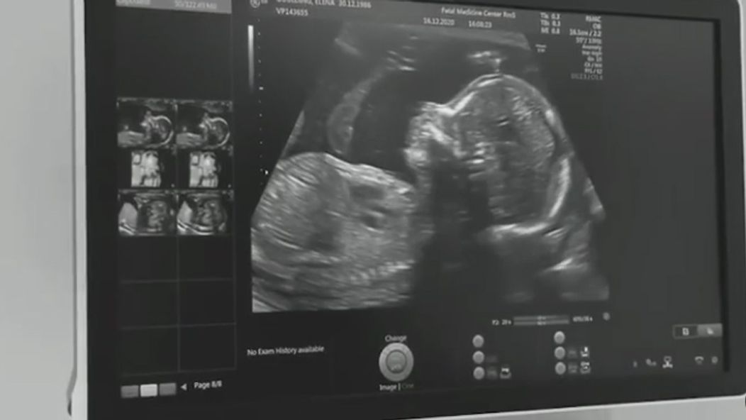 Zábery z videa Ellie Goulding