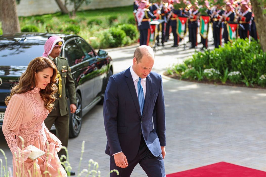 Princ William a princezná Kate na svadbe jordánskeho princa