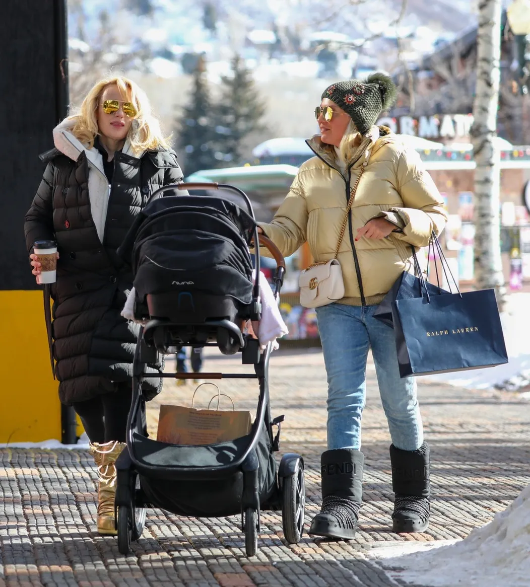 Rebel Wilson a Ramona Agruma