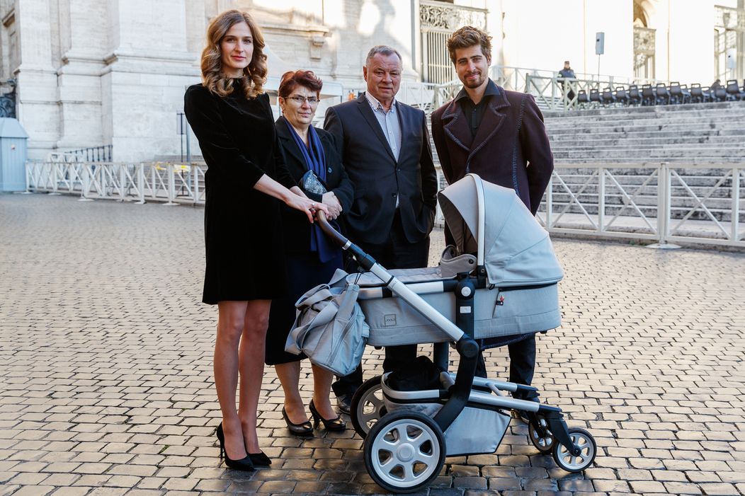 Rodina Saganovcov vo Vaitikáne.