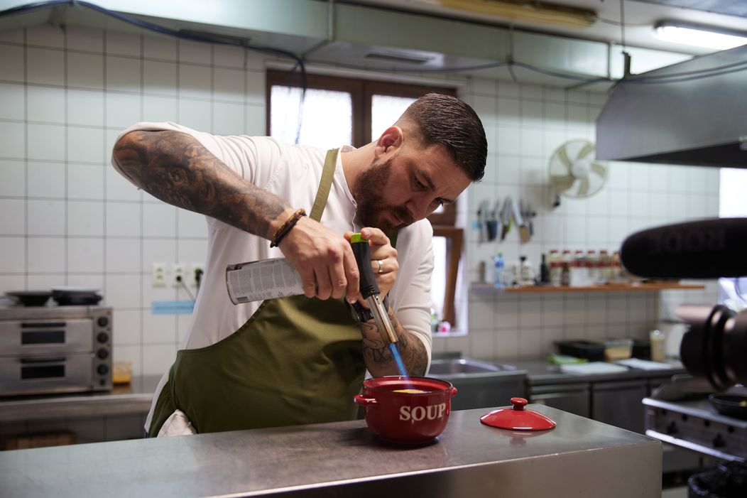 Zábery zo 4. série šou Na nože
