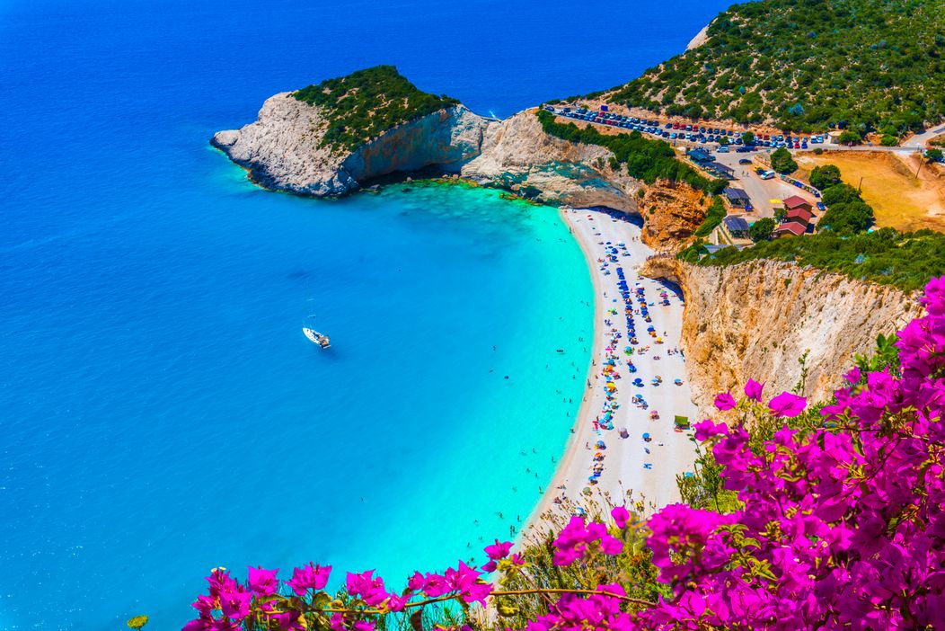 Ninos Grand Beach Hotel & Resort