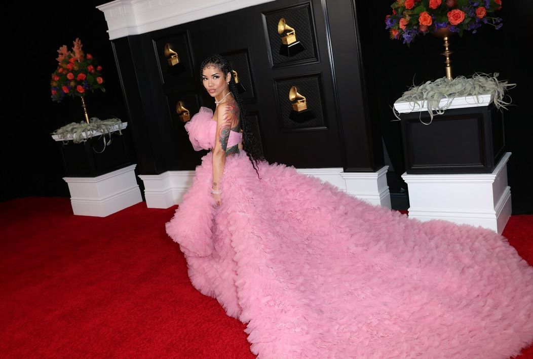 Jhene Aiko na 63. ročníku hudobných cien Grammy v Los Angeles