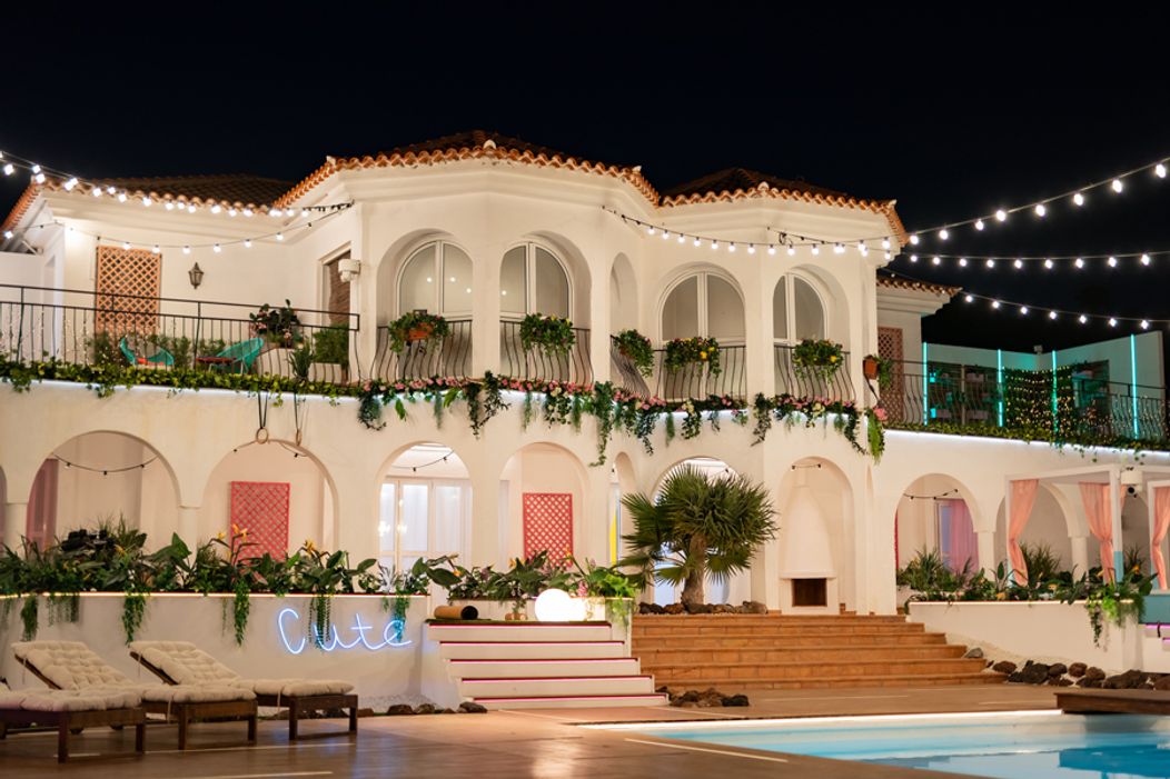 Veľká párty pri bazéne - 3. epizóda