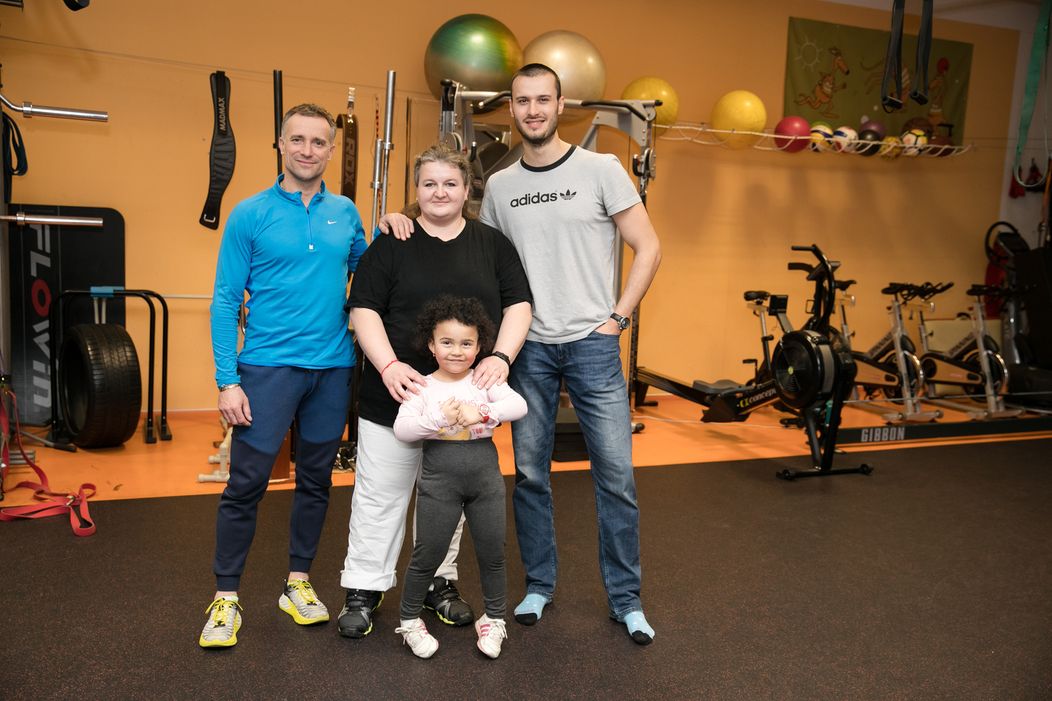 Výherkyňa Marika s Marošom Molnárom a Michalom Páleníkom