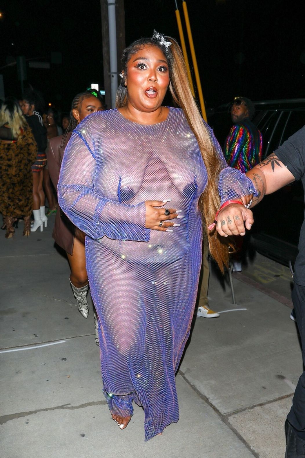 Lizzo v jednom zo svojich najextravagantnejších outfitov.