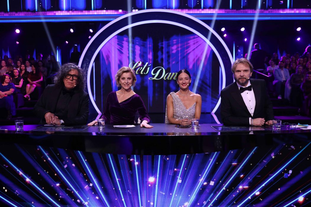 Richard Genzer, Tatiana Drexler, Laura Arcolinová a Ján Ďurovčík v šou Let's Dance