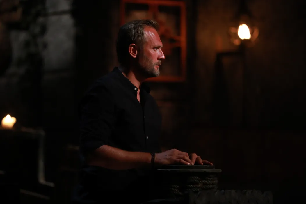 Survivor po desiatej kmeňovej rade a dueli s Andreou opustila Pavlína.
