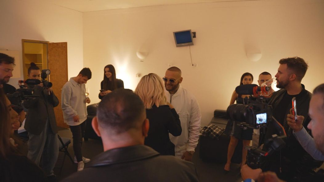 Zákulisné zábery z koncertu Rytmusa, Dara mu vzdala úctu
