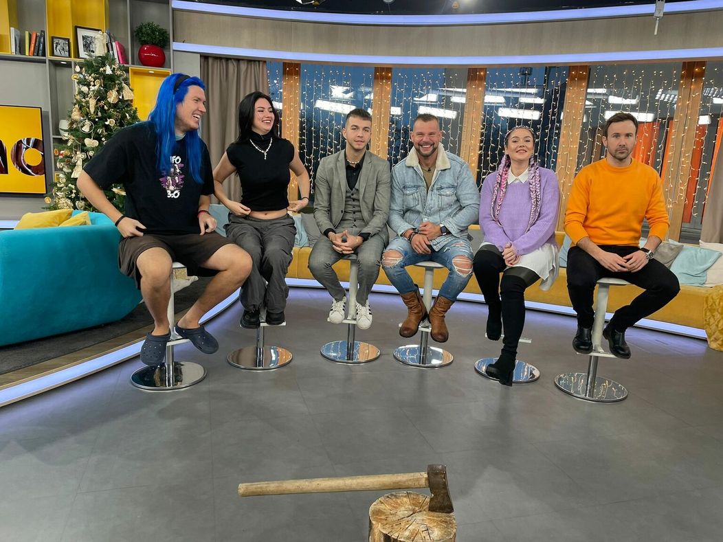 Semifinalisti Farmy v Teleráne