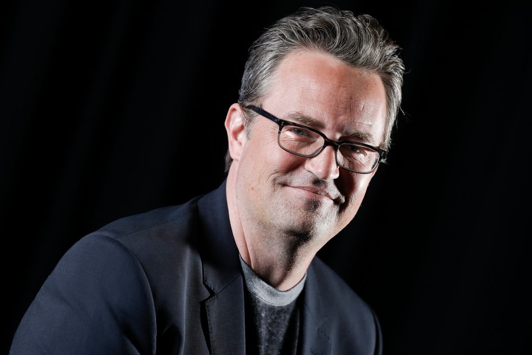Zomrel Matthew Perry