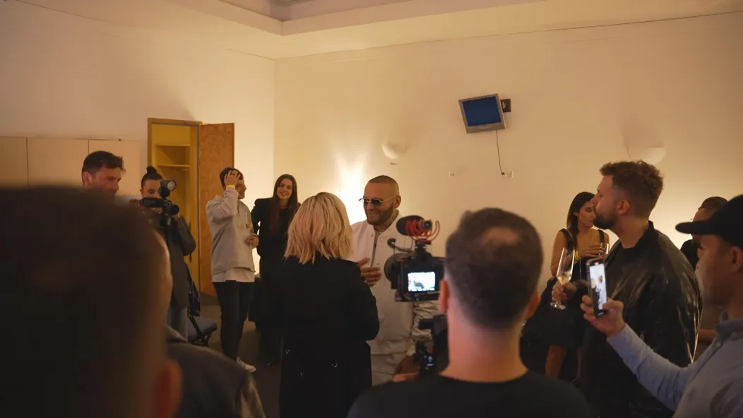 Zákulisné zábery z koncertu Rytmusa, Dara mu vzdala úctu