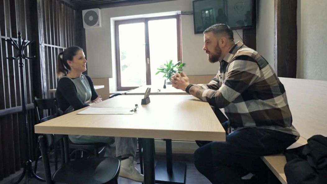 Na nože - Renáta vysvetľuje Martinovi, v čom je problém