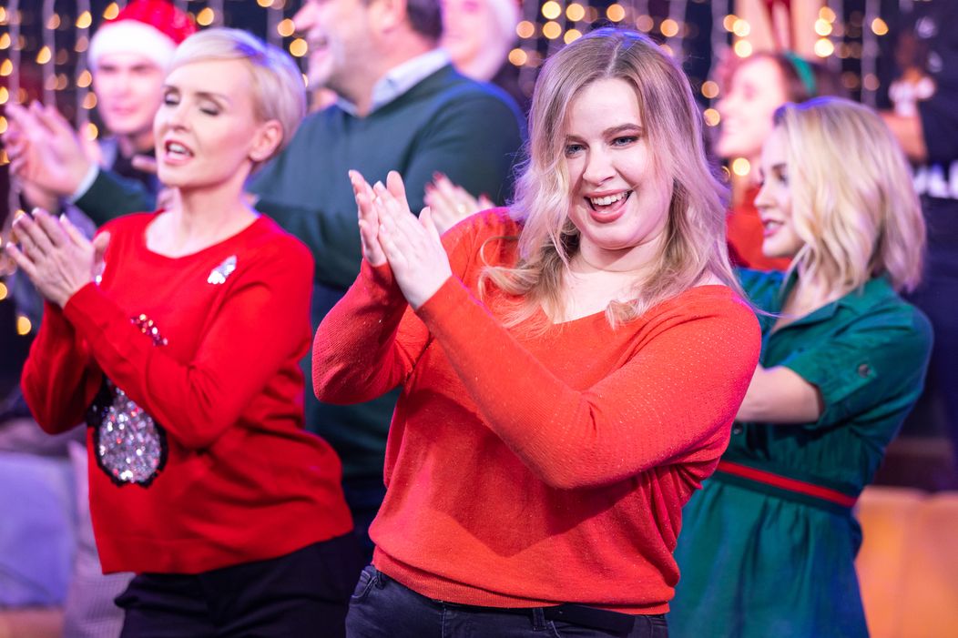 Moderátori a štáb Telerána pripravili vianočnú pesničku