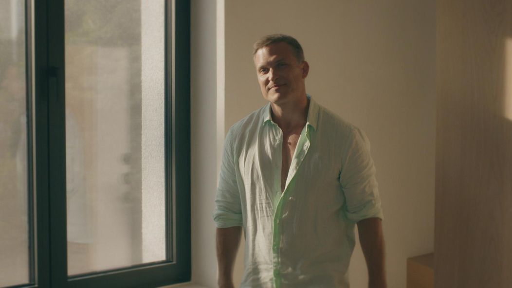 Začiatky vzťahu Andreja (Ján Koleník) a Júlie (Sarah Arató) boli poriadne zamilované.