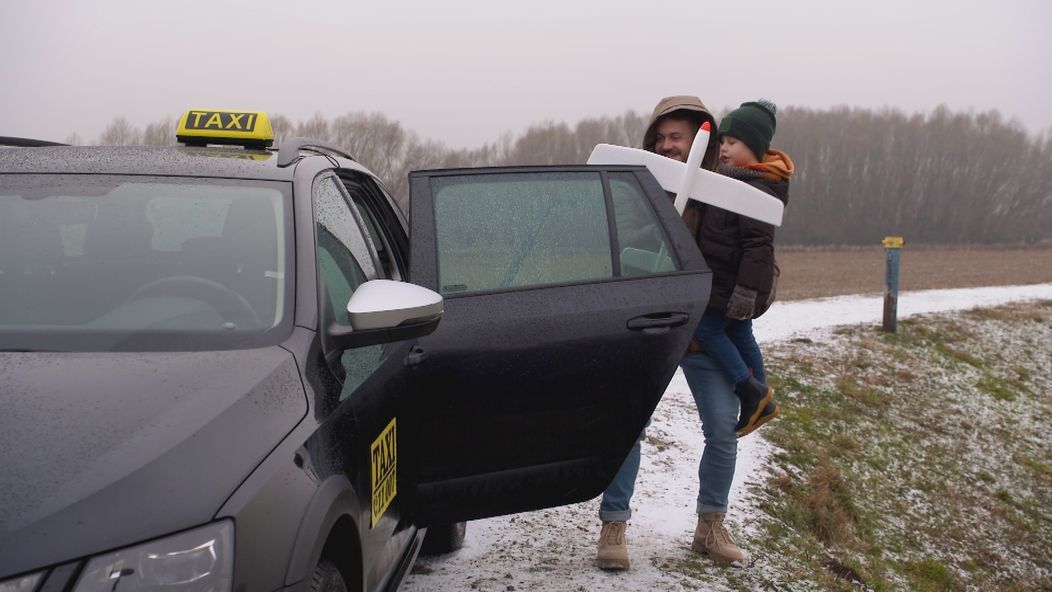 Braňo vzal Marečka na výlet.