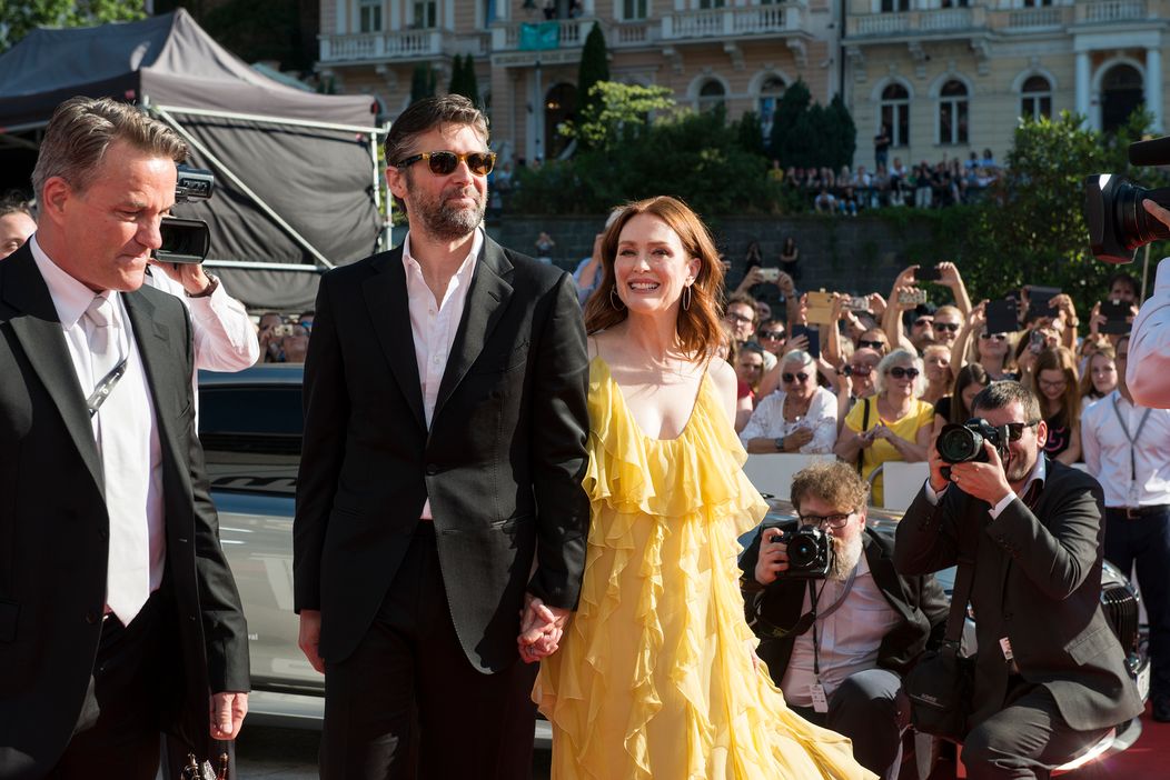 Julianne Moore a Bart Freundlich na Medzinárodnom filmovom festivale v Karlových Varoch