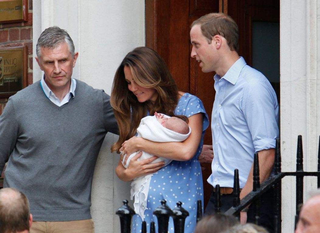 Narodenie princa Georgea, Kate a William ukázali syna verejnosti