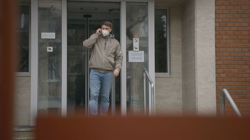 Dávid klame Lenke o chemoterapii