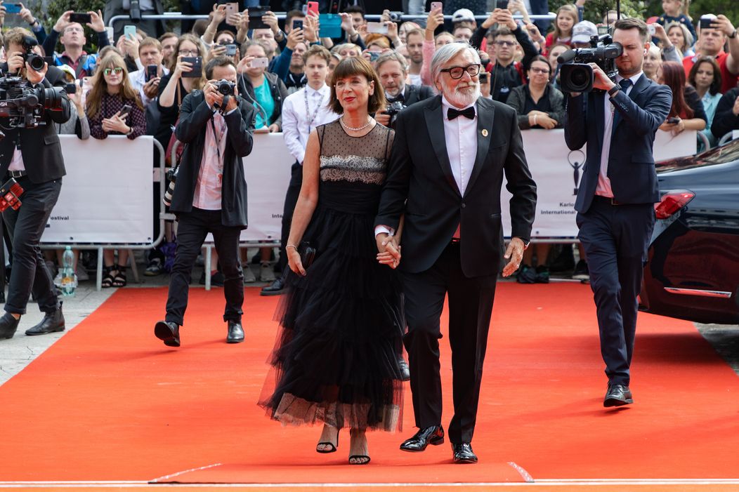 Prezident festivalu Jiří Bartoška a jeho manželka Andrea na 56. ročníku MFF KV