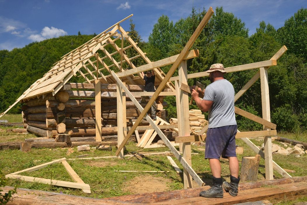 Práce na Farme sú v sklze