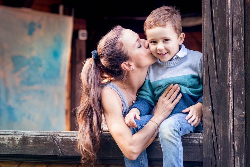 Lucia Hurajová s dvojičkami Sofiou a Izabelou