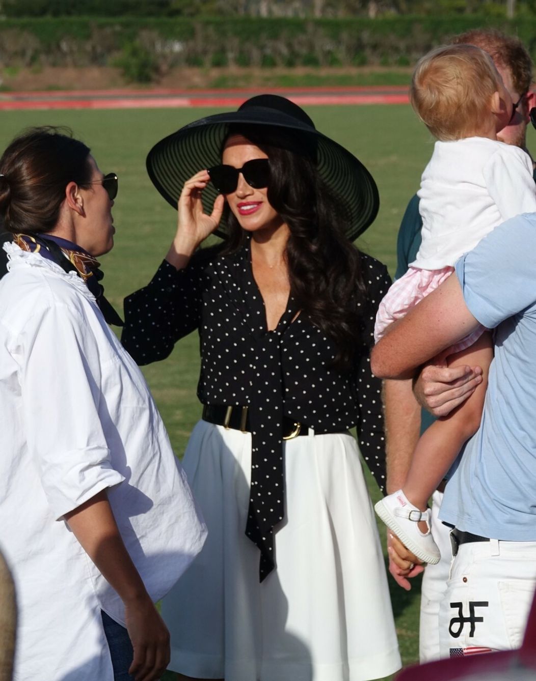 Meghan podporila princa Harryho na turnaji v póle