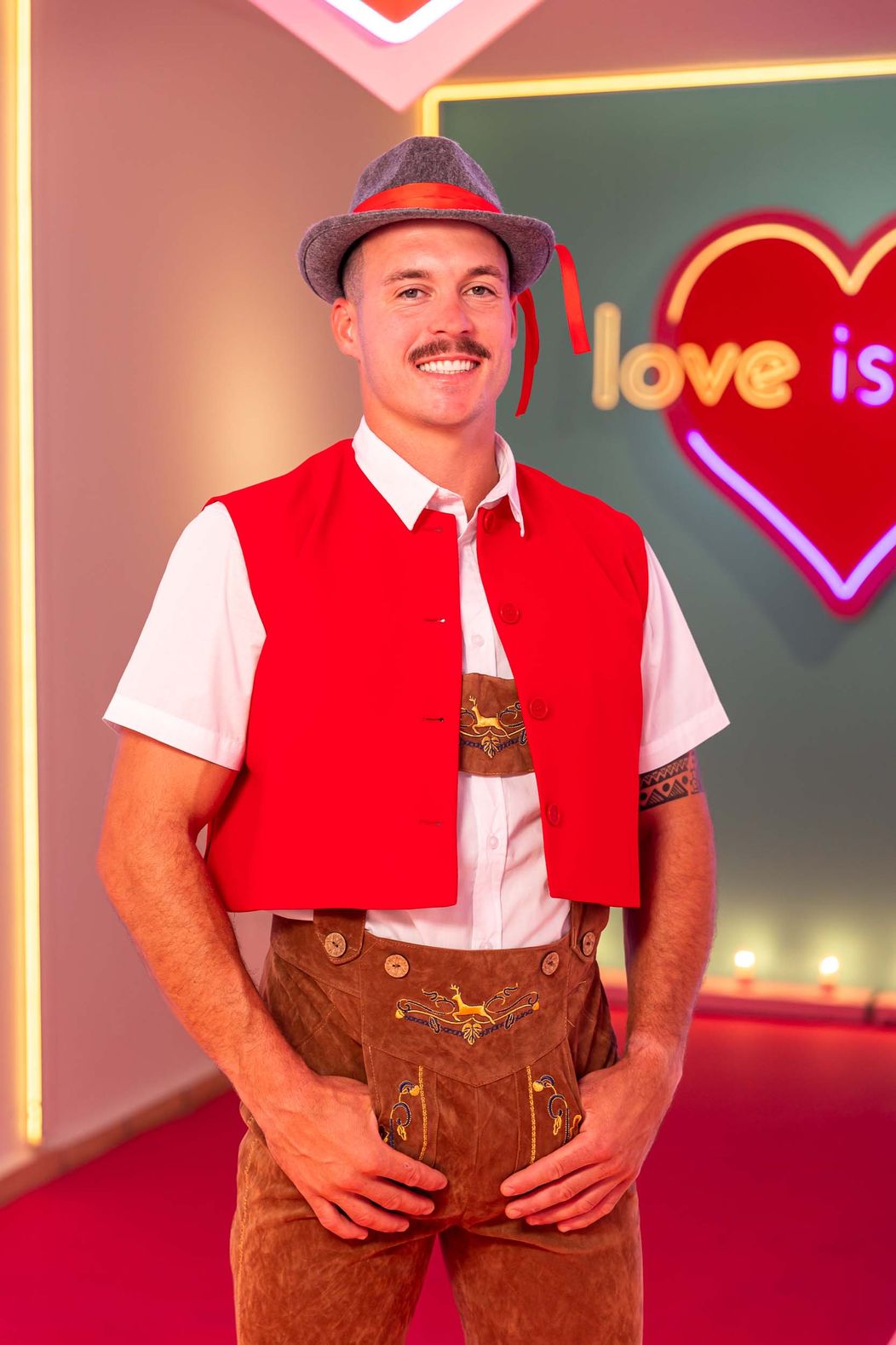 Prichádza Dano do Love Islandu