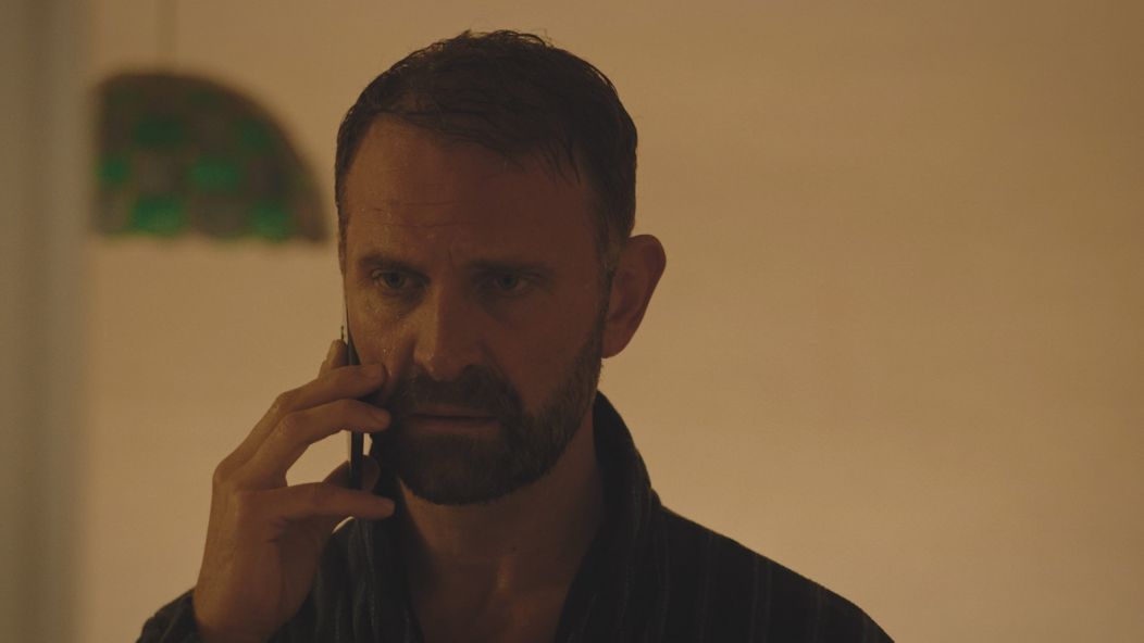 Andrej zistí od neznámeho muža o Laure zásadnú informáciu.