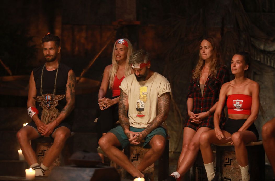 Survivor po 9. kmeňovej rade opustil ďalší člen.