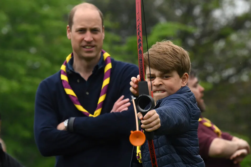 Dobrovoľníctvo si počas korunovácie skúsil aj princ William s rodinou