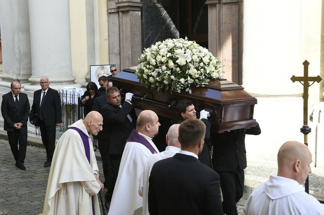 Posledná rozlúčka s Hanou Zagorovou